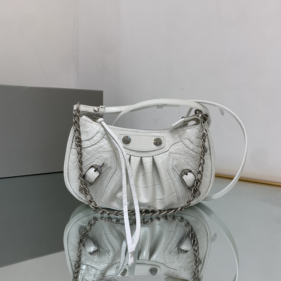 10A Original quality Le Cagole luxury designer bags fashion crossbody bag leather woman shoulder bag Meniscus Underarm bagss 20cm lady purse With box L002, F(diamond buckle)
10A Original quality Le Cagole luxury designer bags fashion crossbody bag leather woman shoulder bag Meniscus Underarm bagss 20cm lady purse With box L002, F(diamond buckle)