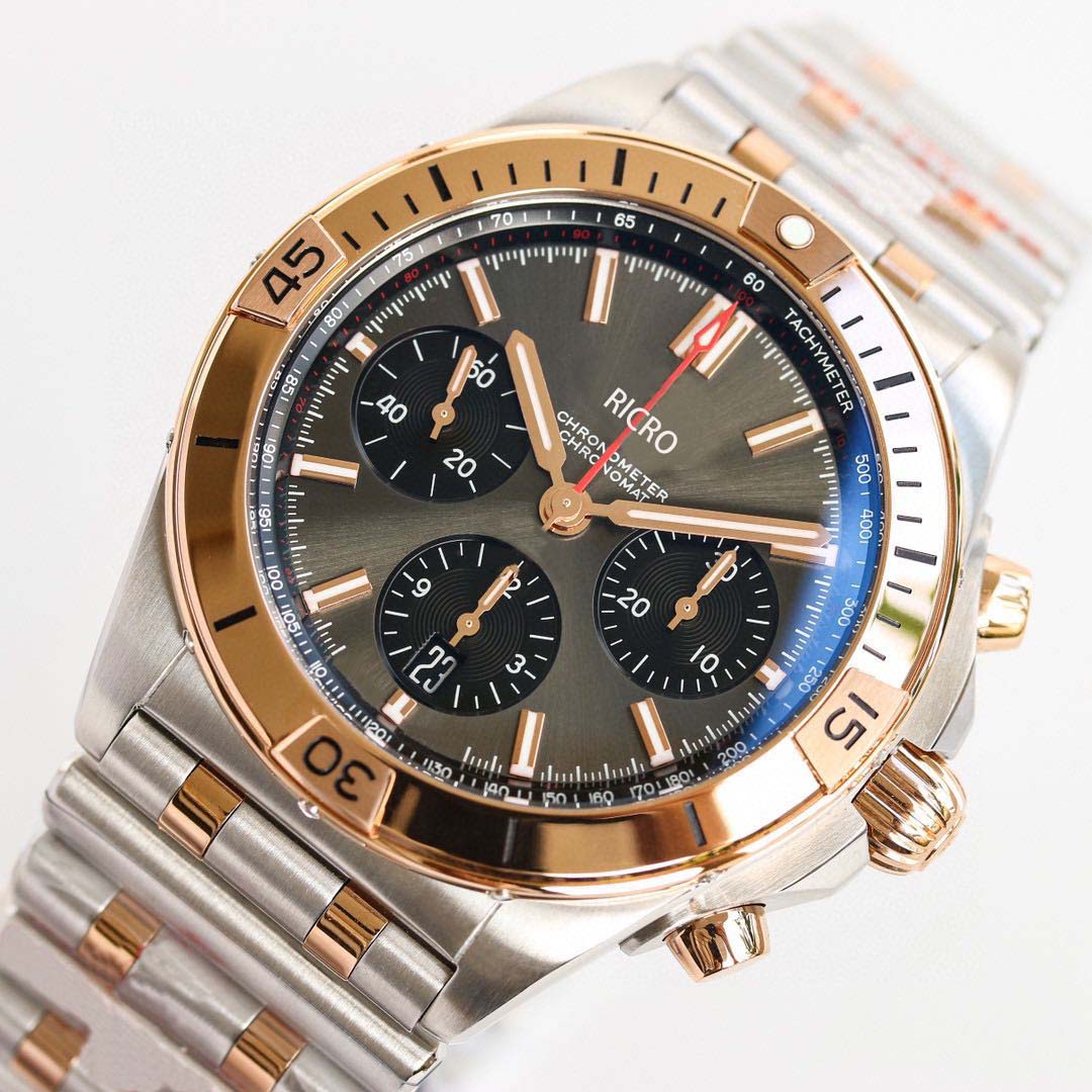 2021 GF factory Men's multi-function watch Automatic machinery 7750 movement Size 42 mm Stainless steel watchcase Curved sapphire crysta
2021 GF factory Men's multi-function watch Automatic machinery 7750 movement Size 42 mm Stainless steel watchcase Curved sapphire crysta