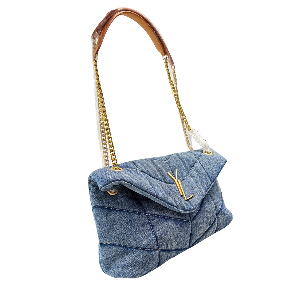 2023 Designer Bags Lady Large Shoulder Bags Loulou Puffer Washed Denim Tote Bag two colors 30X19cm, Black+silver logo 22x15cm
2023 Designer Bags Lady Large Shoulder Bags Loulou Puffer Washed Denim Tote Bag two colors 30X19cm, Black+silver logo 22x15cm