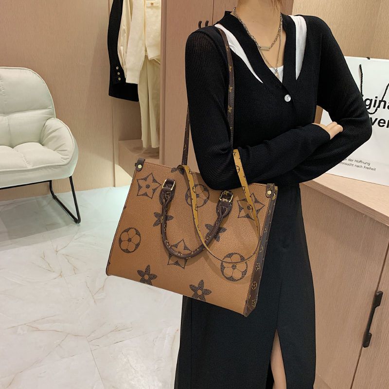 Fashion Designers Handbag Luxurys Bags handbags High Quality Ladies Shoulder Bag Patent Leather Diamond Evening Cross body 41, Brown
Fashion Designers Handbag Luxurys Bags handbags High Quality Ladies Shoulder Bag Patent Leather Diamond Evening Cross body 41, Brown