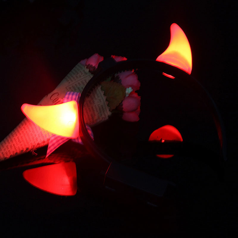 Hair Accessories 24pcs Light up Devils LED Horns Headband Accessory Kids Adult Cosplay Birthday Party Wedding Festival Halloween Christmas 220909