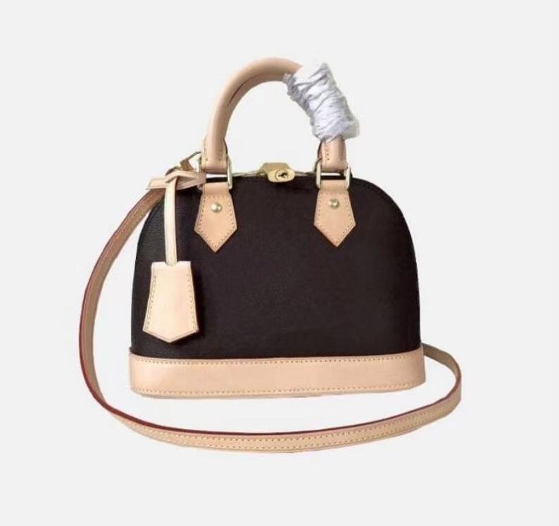 higt Quality Alma BB Totes Fashion Women Shoulder Bags Chain Messenger Bag Leather Handbags Shell Purse Ladies Cosmetic Crossbodys, Grey
higt Quality Alma BB Totes Fashion Women Shoulder Bags Chain Messenger Bag Leather Handbags Shell Purse Ladies Cosmetic Crossbodys, Grey