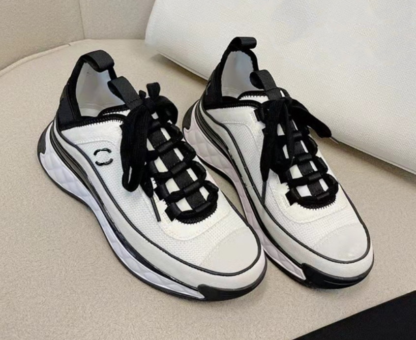 Luxury casual shoes high-top women's heightened thick bottom summer all-match leather sports shoes Size 34-42, With box
Luxury casual shoes high-top women's heightened thick bottom summer all-match leather sports shoes Size 34-42, With box