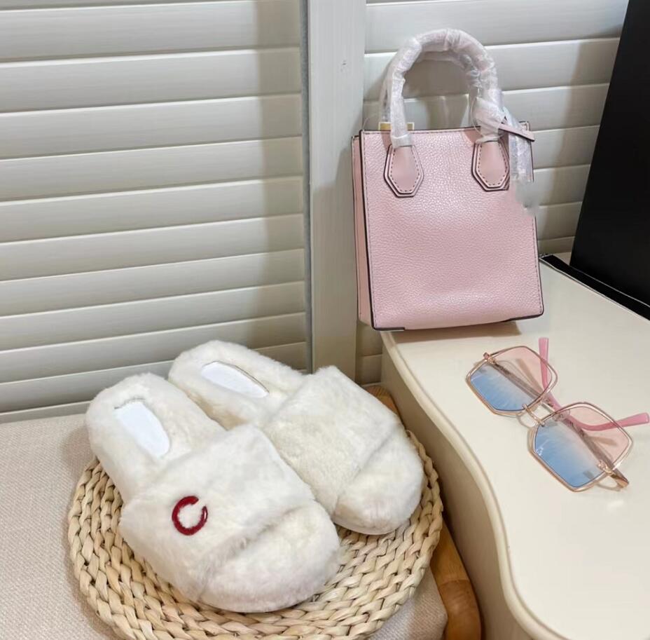 Color Letter Fluffy Wool Slipper Designer Brand Thick-Soled Sandal Women Winter Plush Comfort Home Slippers Luxury Furry Warmth Outdoor Leisure Sandal, Not for individual sale
Color Letter Fluffy Wool Slipper Designer Brand Thick-Soled Sandal Women Winter Plush Comfort Home Slippers Luxury Furry Warmth Outdoor Leisure Sandal, Not for individual sale
