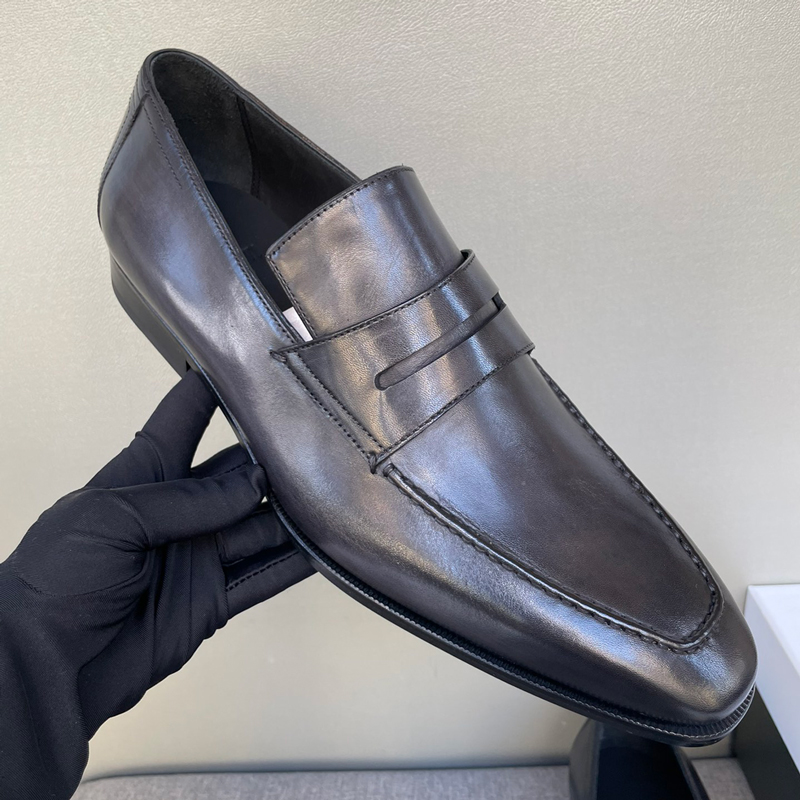 Black goldenbee embroidery leather sole 6 details "height size 38-44 men's casual shoes and leather slippers, Brown
Black goldenbee embroidery leather sole 6 details "height size 38-44 men's casual shoes and leather slippers, Brown