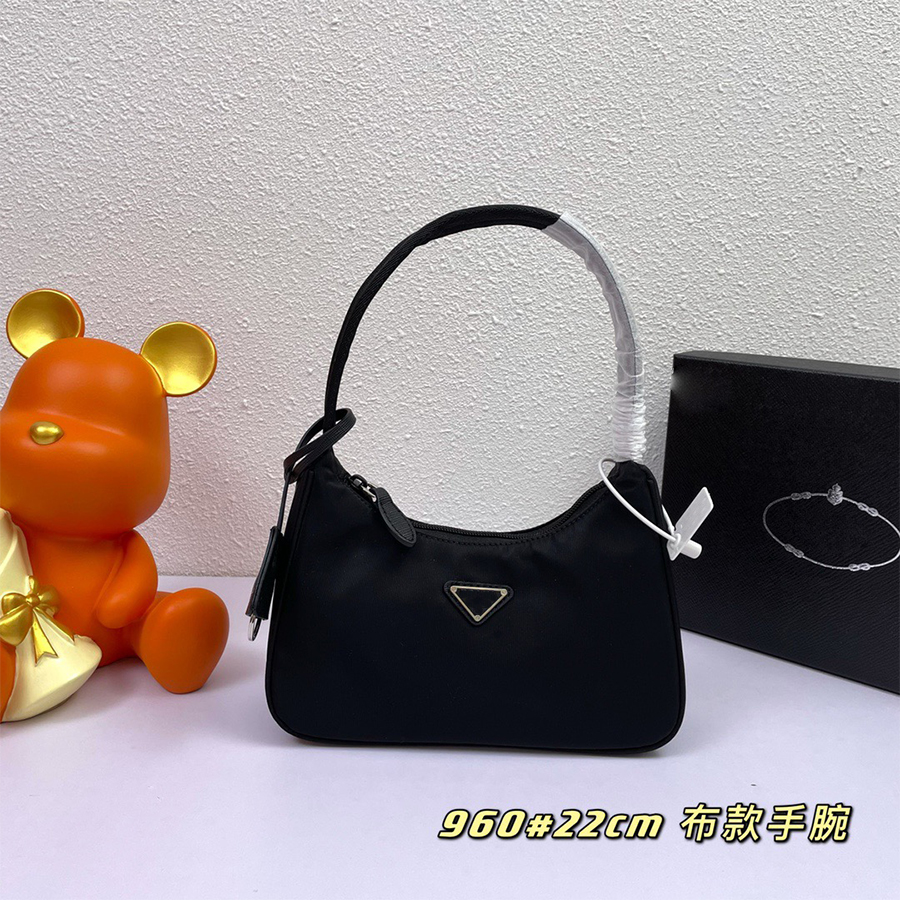 women's wrist underarm bags handbag Fashion Designer Bag triangle letter logo wallet zipper switch Tote bag size 22X17x6 cm, Customize
women's wrist underarm bags handbag Fashion Designer Bag triangle letter logo wallet zipper switch Tote bag size 22X17x6 cm, Customize