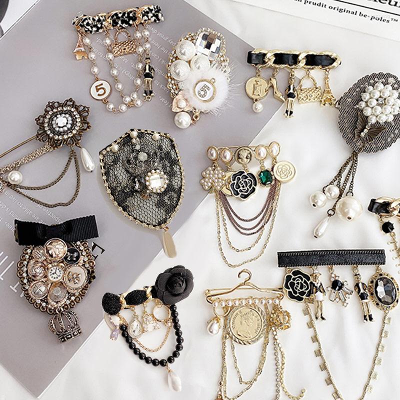 Brooches Creative Design Camellia Fabric Brooch Fashion Pearl Number 5 Coat Sweater Corsage Female Accessories
Brooches Creative Design Camellia Fabric Brooch Fashion Pearl Number 5 Coat Sweater Corsage Female Accessories