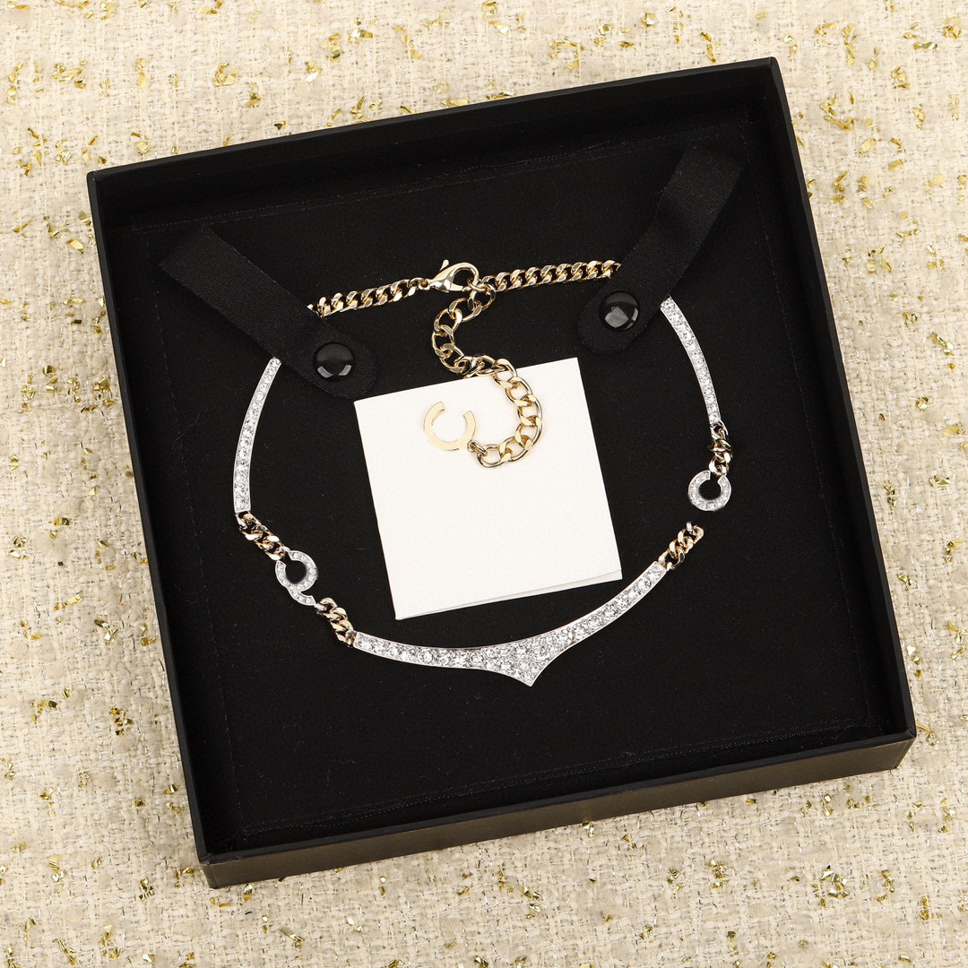 2022 Luxury quality Charm pendant necklace with diamond in two colors plated have box stamp PS7506
2022 Luxury quality Charm pendant necklace with diamond in two colors plated have box stamp PS7506