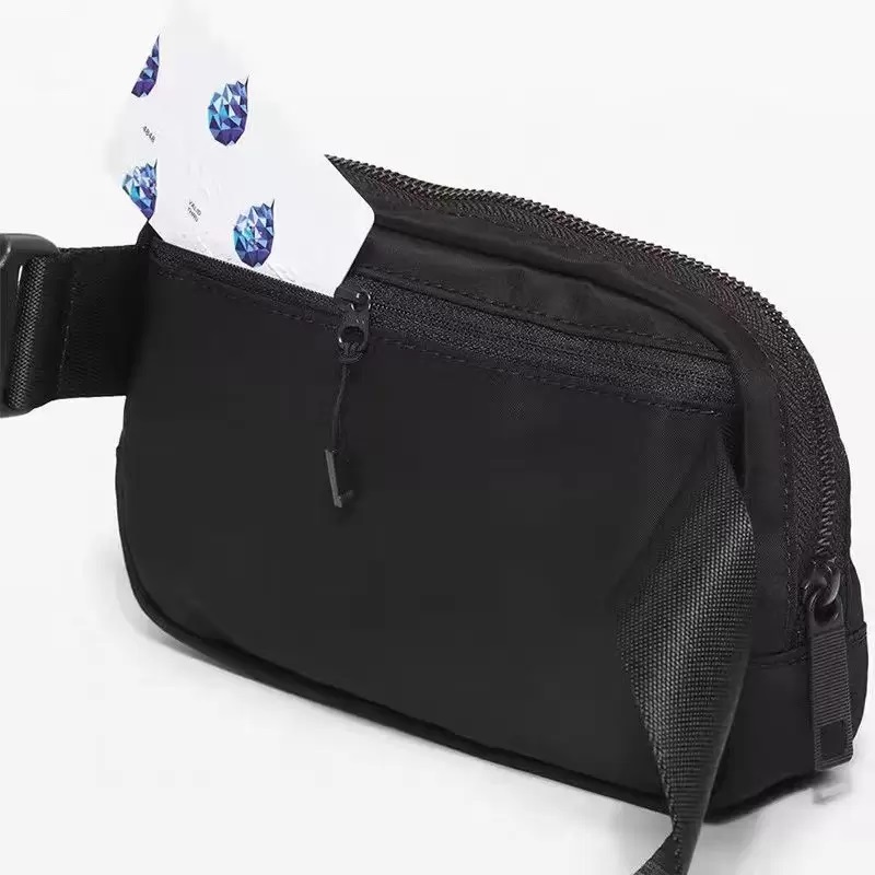 Waist Bags fanny packs designer Luggage Yoga Accessories Mobile Phone Storage Convenient Multi-functional Outdoor Sports Leisure Bag metal brand logo, Pink
Waist Bags fanny packs designer Luggage Yoga Accessories Mobile Phone Storage Convenient Multi-functional Outdoor Sports Leisure Bag metal brand logo, Pink