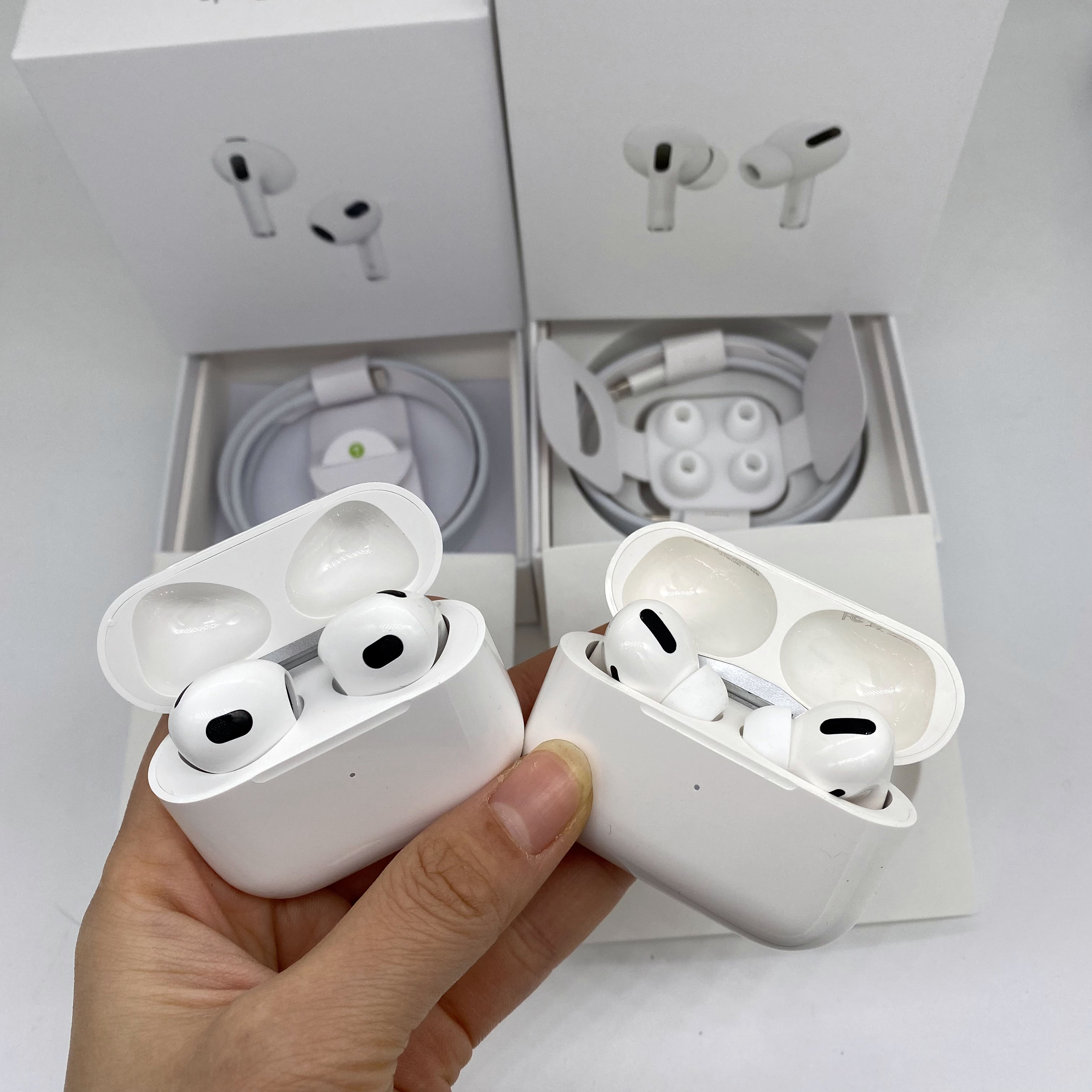 TWS Apple Airpods 3 Pro H1 Chip Air Gen 3 ANC noise reduction ap3 ap2 Wireless Bolutooth Headphone GPS rename EarBuds with Wireless charging, White
TWS Apple Airpods 3 Pro H1 Chip Air Gen 3 ANC noise reduction ap3 ap2 Wireless Bolutooth Headphone GPS rename EarBuds with Wireless charging, White