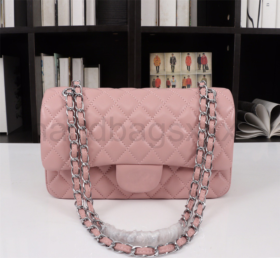 Designer Handbag Shoulder silver Chain Bag Clutch Flap Highest quality Totes Bags Wallet Velour Purse Double Letters Hasp Waist Square, With box
Designer Handbag Shoulder silver Chain Bag Clutch Flap Highest quality Totes Bags Wallet Velour Purse Double Letters Hasp Waist Square, With box