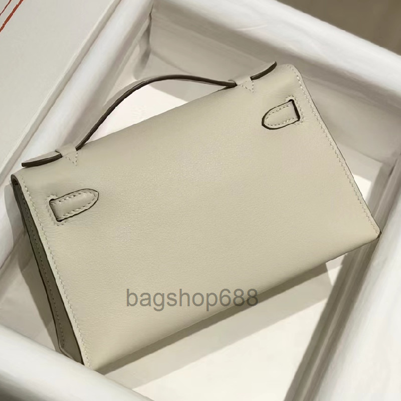 designer bags top 9A lock bag ladies clutch handbag handmade luxury classic fashion bag swift leather strapless mini h 2023, Yellow
designer bags top 9A lock bag ladies clutch handbag handmade luxury classic fashion bag swift leather strapless mini h 2023, Yellow