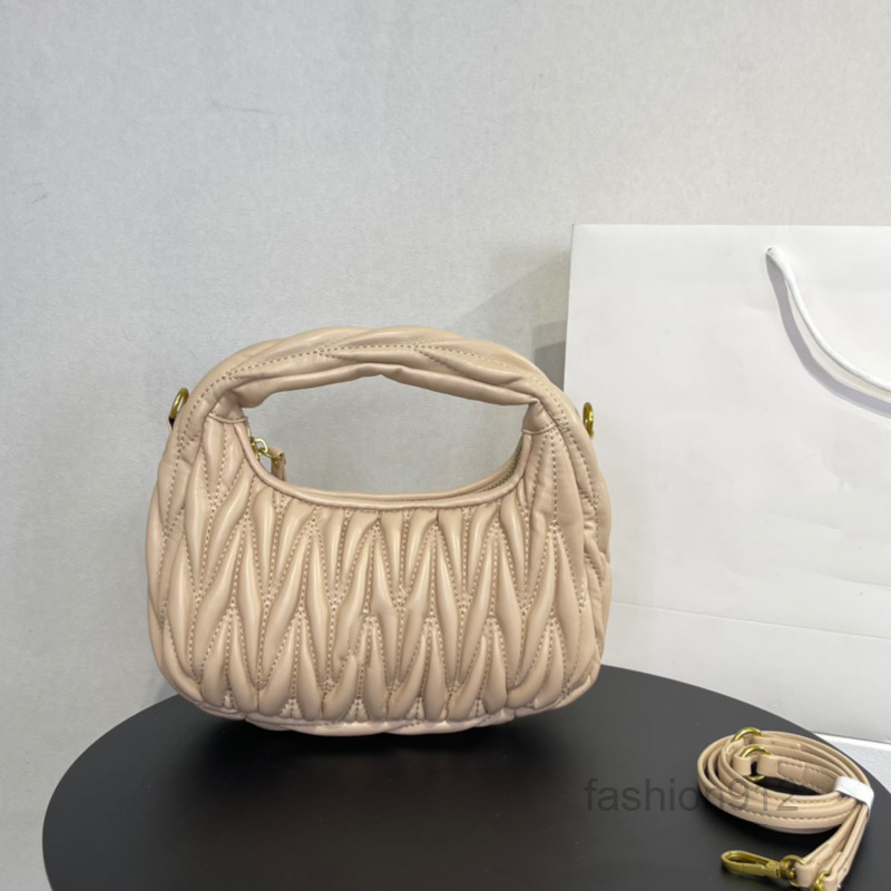 Evening Bags Pleated Women Clutch Bag 7 Colors Crescent Handbags Crossbody Hobo Bags Shoulder Wristlet Bags Fashion Purse Sheepskin Genuine
Evening Bags Pleated Women Clutch Bag 7 Colors Crescent Handbags Crossbody Hobo Bags Shoulder Wristlet Bags Fashion Purse Sheepskin Genuine