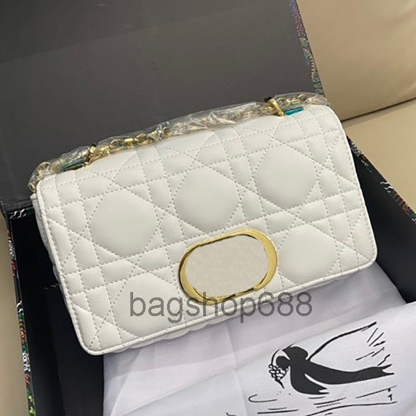 designer bags Women Classic handbag luxury brand shoulder bag chain high-quality lambskin and metal hardware will never fadeInclined shoul 2022
designer bags Women Classic handbag luxury brand shoulder bag chain high-quality lambskin and metal hardware will never fadeInclined shoul 2022