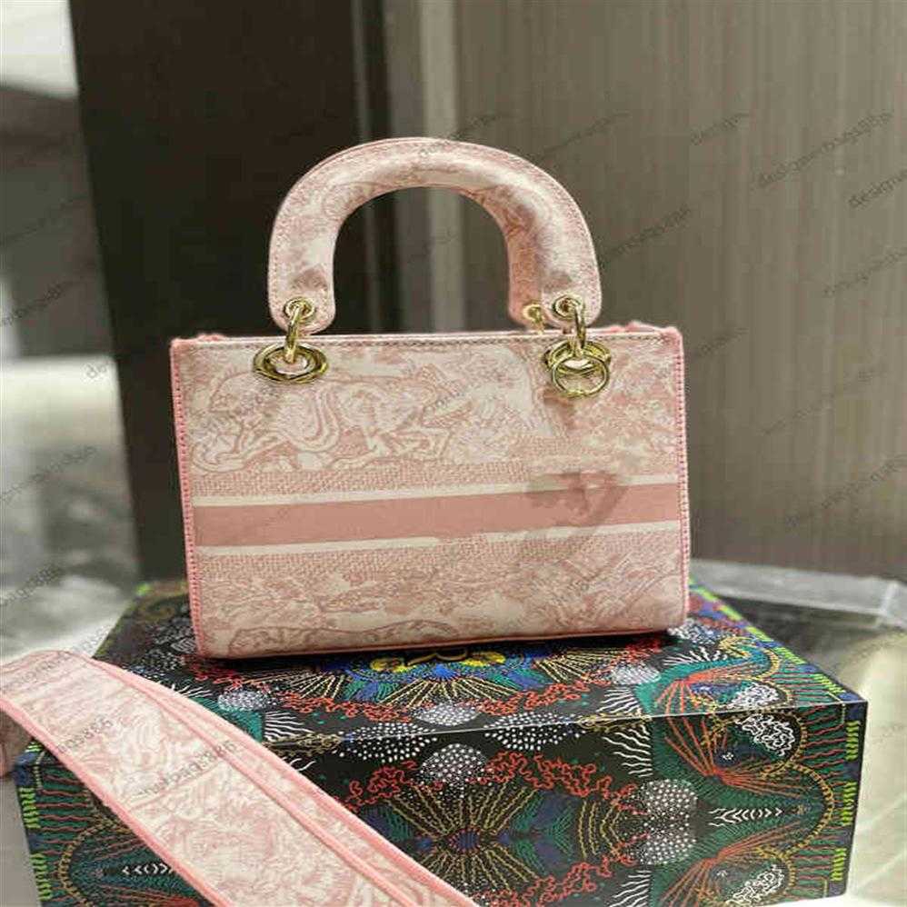 Evening Bag Lady D Lite Bag Handbag Crossbody Embroidered Tiger Pattern Women Shoulder Bags Fashion Designer Classic Letter High Q297n
Evening Bag Lady D Lite Bag Handbag Crossbody Embroidered Tiger Pattern Women Shoulder Bags Fashion Designer Classic Letter High Q297n
