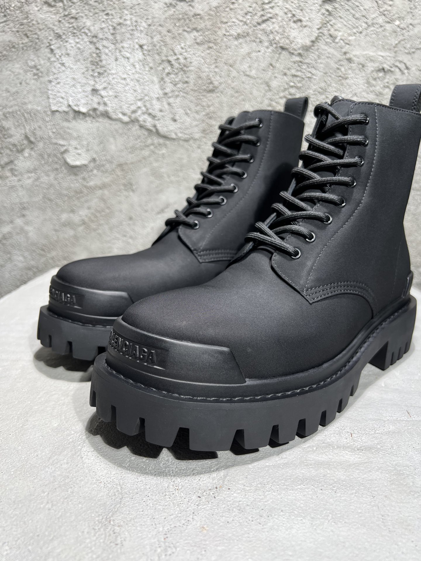 2023 year new arrival mens beautiful boots Shoes - top quality mens designer boots Eu size 39-45, Black
2023 year new arrival mens beautiful boots Shoes - top quality mens designer boots Eu size 39-45, Black