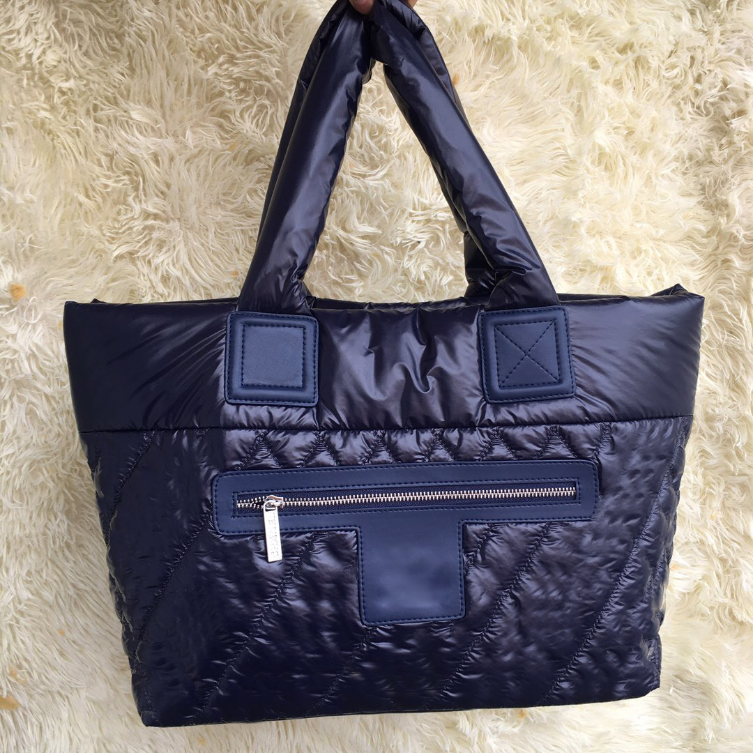 Designer Shopping Bags Big Brand Luxury Retro Rhombus Padded with Sheepskin Ladies New Handbags Fashion Multifunctional Large Capacity Tote Bags, Deep blue
Designer Shopping Bags Big Brand Luxury Retro Rhombus Padded with Sheepskin Ladies New Handbags Fashion Multifunctional Large Capacity Tote Bags, Deep blue