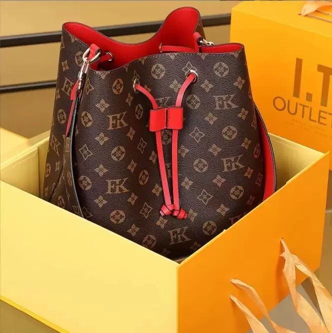 Top Quality Brown flower designers bags Sale Vintage Bucket Womens bag Handbags Wallets for Leather Chain Crossbody bag millionaire Shoulder Bag, Red
Top Quality Brown flower designers bags Sale Vintage Bucket Womens bag Handbags Wallets for Leather Chain Crossbody bag millionaire Shoulder Bag, Red