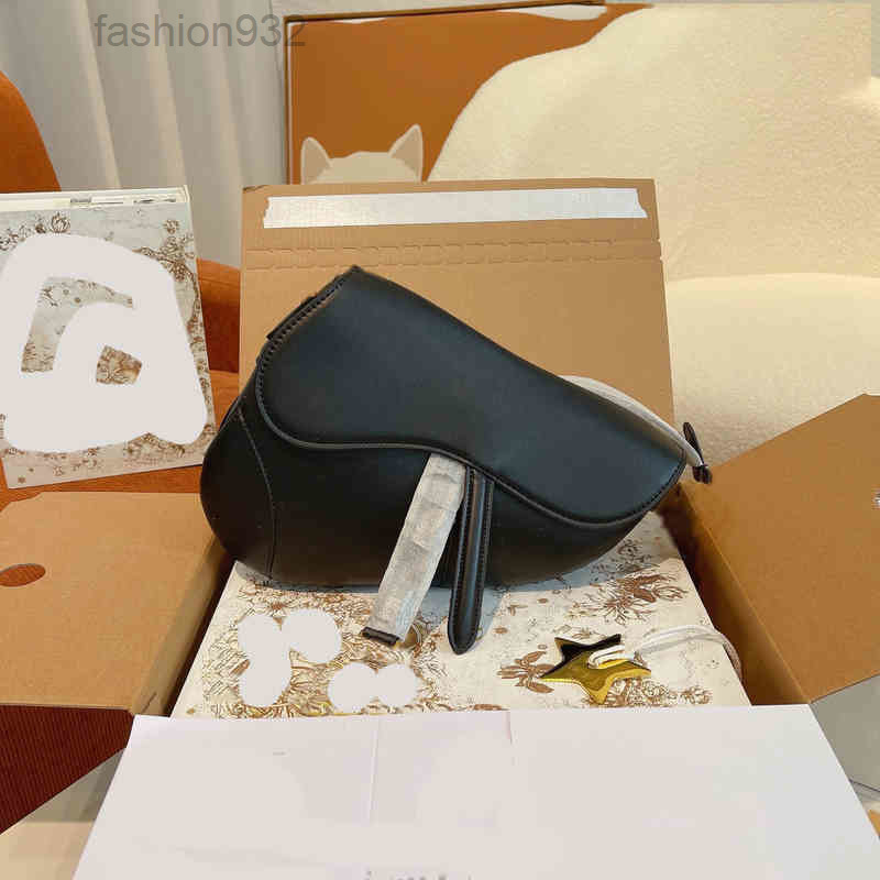 Evening Bags Women Handbag Irregular Shoulder Leather Designer Crossbody Female Purses Bag with Two Straps 220304
Evening Bags Women Handbag Irregular Shoulder Leather Designer Crossbody Female Purses Bag with Two Straps 220304