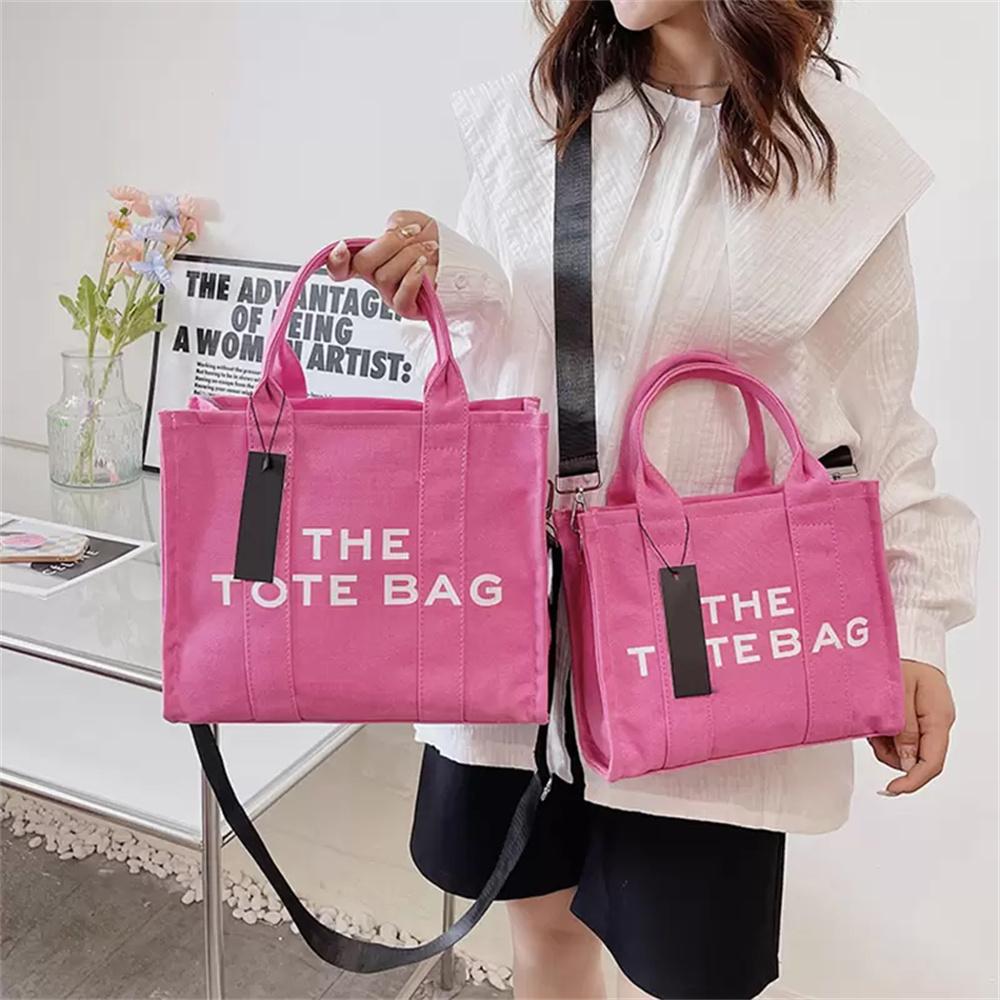Designer The Tote Bag Women Canvas Practical Large Capacity Plain Cross Body Shoulder Leather PVC Handbags Women Luxury Coin Purse Crossbody Square Wallets
Designer The Tote Bag Women Canvas Practical Large Capacity Plain Cross Body Shoulder Leather PVC Handbags Women Luxury Coin Purse Crossbody Square Wallets