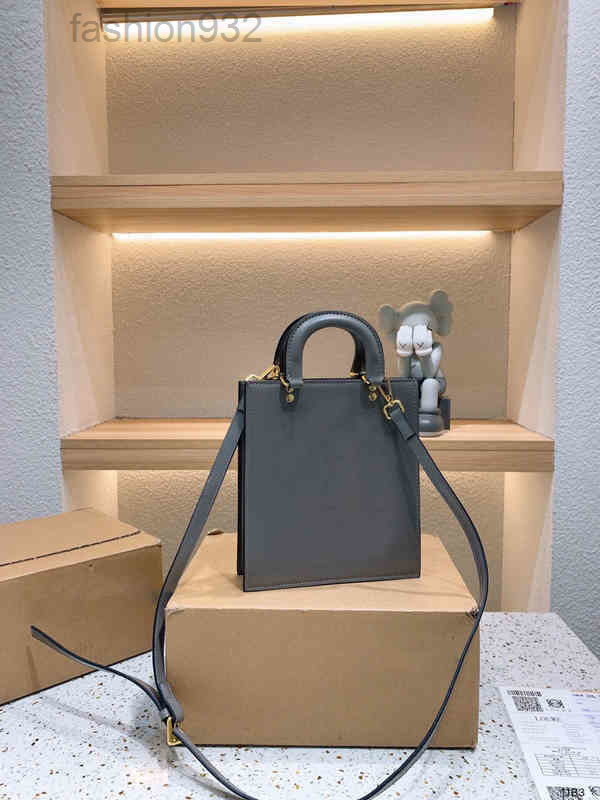 Evening Bags Shouldeg Bags Tote Women Mini Handbag Shoulder Brown Genuine Leather Designer Diagonal Crossbody Female Purses 220325
Evening Bags Shouldeg Bags Tote Women Mini Handbag Shoulder Brown Genuine Leather Designer Diagonal Crossbody Female Purses 220325
