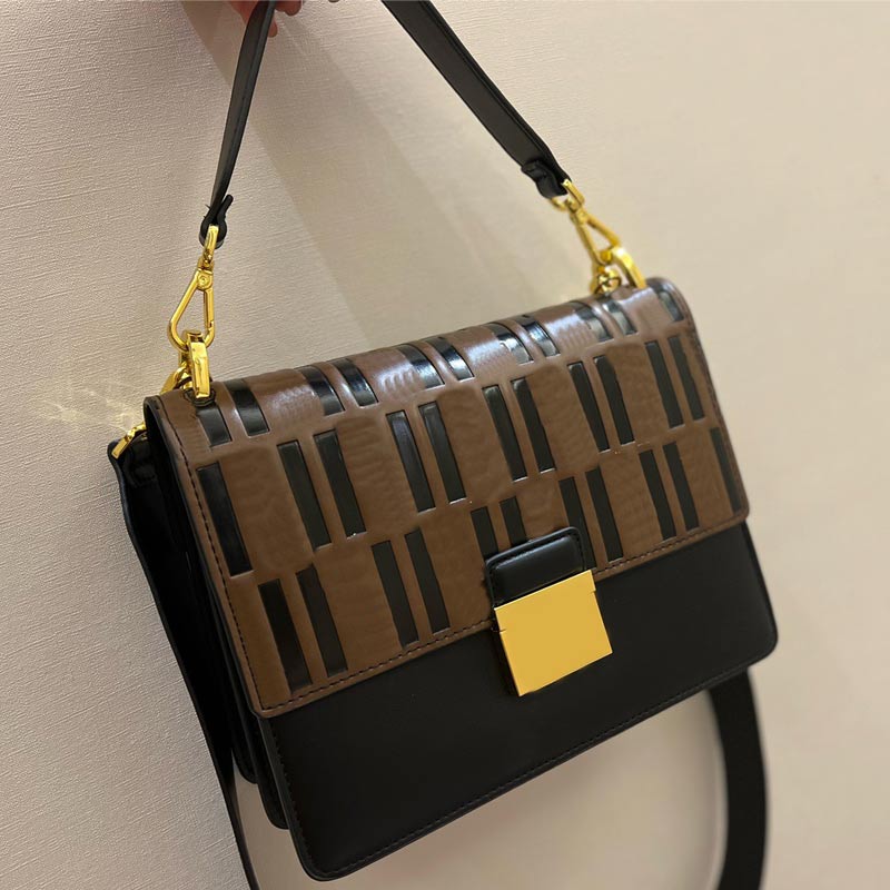 Crossbody Bag Classic Handbags Women Flap Shoulder Bags Genuine Leather Embossed Lettering High Quality Handbag Purse, Just a box
Crossbody Bag Classic Handbags Women Flap Shoulder Bags Genuine Leather Embossed Lettering High Quality Handbag Purse, Just a box