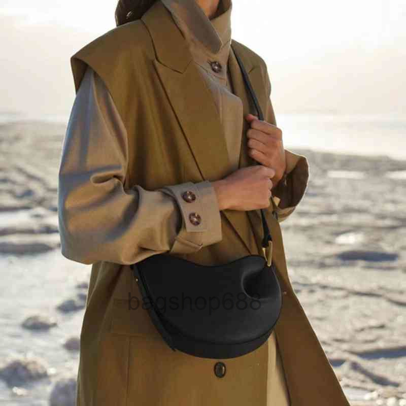 designer bags French leather soft leather handbag female pea fashion clutch bag pleated dumpling shoulder bag, Grey
designer bags French leather soft leather handbag female pea fashion clutch bag pleated dumpling shoulder bag, Grey