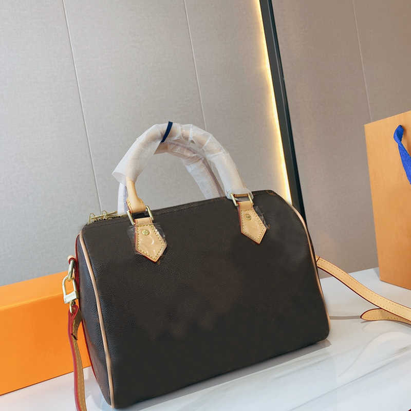 Designers Womens Messenger Travel bag Classic Style Fashion Shoulder Bag Luxurys Lady Totes Leather Handbags Speedy 30CM M41526, Extra fee (are not sold separately)
Designers Womens Messenger Travel bag Classic Style Fashion Shoulder Bag Luxurys Lady Totes Leather Handbags Speedy 30CM M41526, Extra fee (are not sold separately)