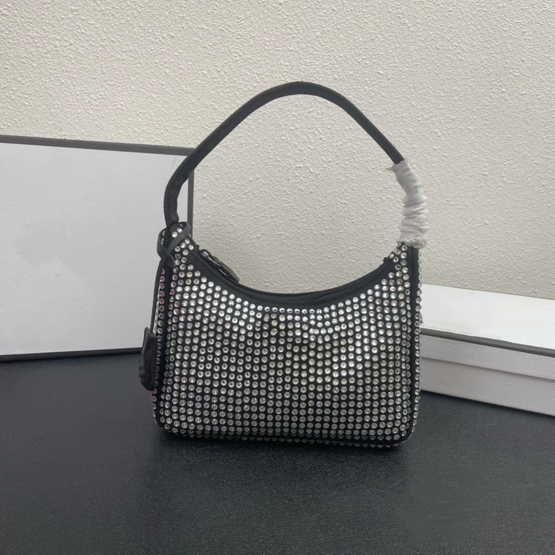 Shoulder Bags Designer bag 2022 luxury classic top quality underarm bag Ladies fashion versatile large capacity handbag, Separate
Shoulder Bags Designer bag 2022 luxury classic top quality underarm bag Ladies fashion versatile large capacity handbag, Separate