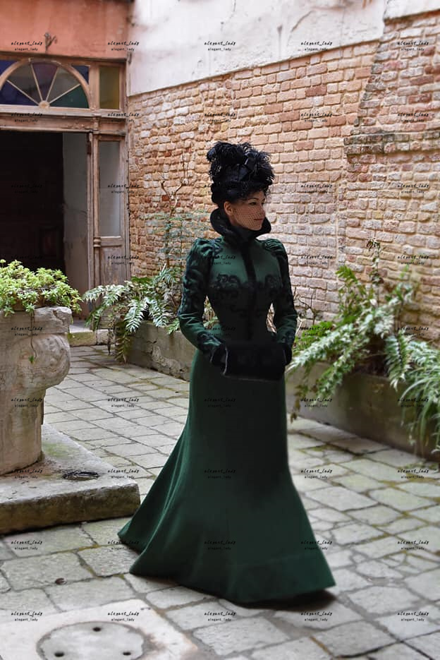 Hunter Green Mermaid Prom Dress with Long Sleeve winter High Neck Crimson Peak Edwardian Historical Costume Evening Gown Robes