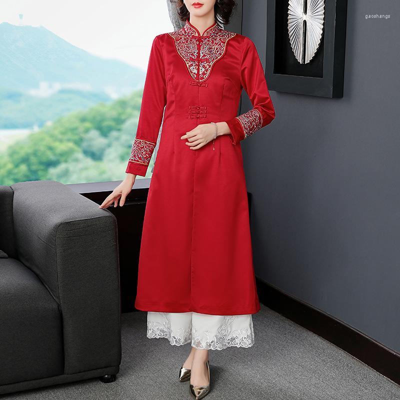 Women' Trench Coats Top Quality Brand Long Coat 2022 Autumn Winter Outerwear Women Vintage Embroidery Sleeve Red Blue Overcoat XXL
Women' Trench Coats Top Quality Brand Long Coat 2022 Autumn Winter Outerwear Women Vintage Embroidery Sleeve Red Blue Overcoat XXL