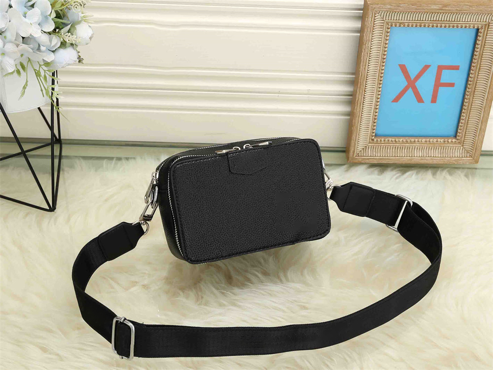 Luxurys Designers women Handbags bags 2021 new fashion bags ladies Messenger bag promotion shoulder casual chain small square bag men coin purse 80471, Size: 20*6*13
Luxurys Designers women Handbags bags 2021 new fashion bags ladies Messenger bag promotion shoulder casual chain small square bag men coin purse 80471, Size: 20*6*13