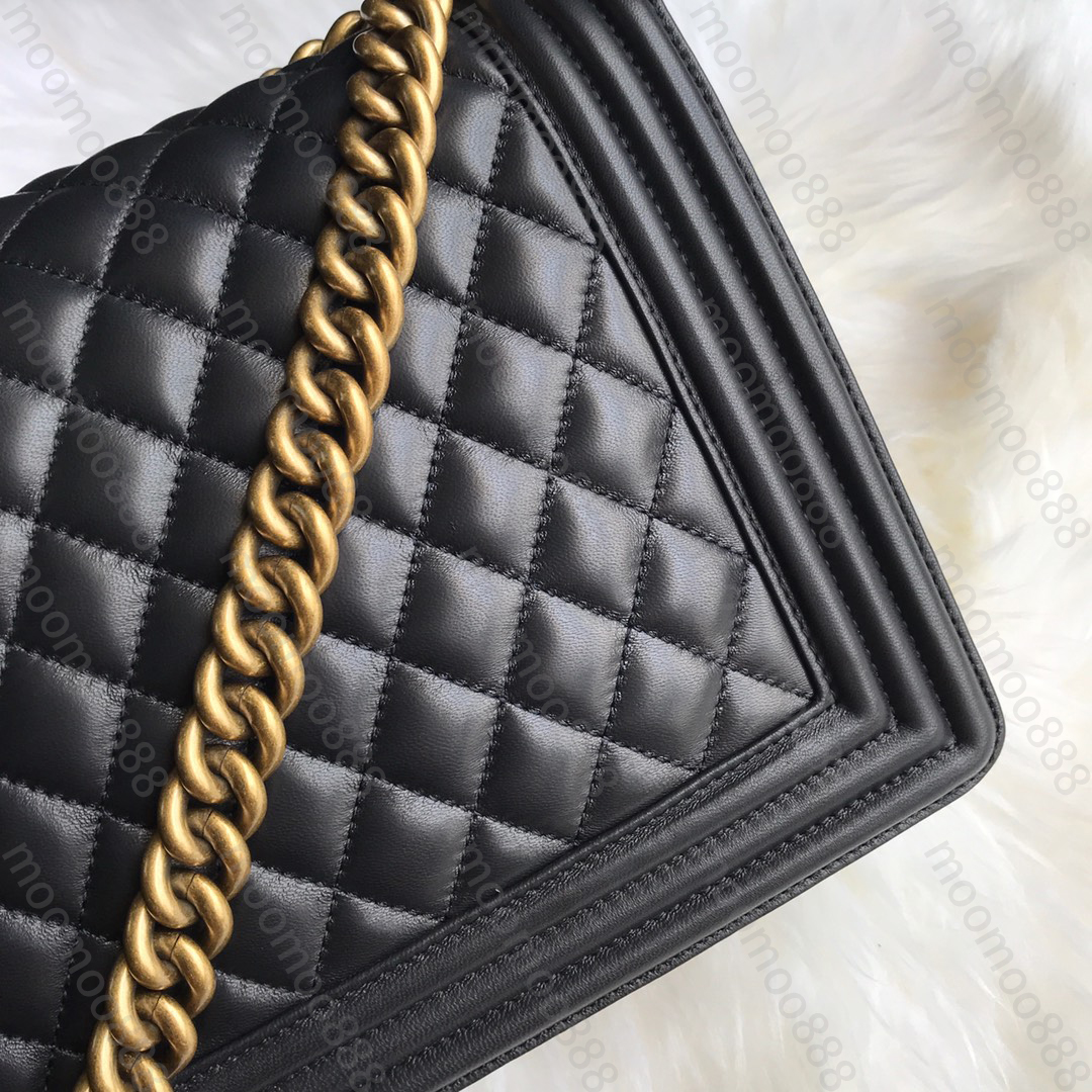 10A Top Tier Mirror Quality Boy Bag Medium 28cm Luxury Designer Handbag Womens Real Leather Lambskin Caviar Quilted Flap Purse Black Shoulder Gold Bag Wallet On Chain, Carton
10A Top Tier Mirror Quality Boy Bag Medium 28cm Luxury Designer Handbag Womens Real Leather Lambskin Caviar Quilted Flap Purse Black Shoulder Gold Bag Wallet On Chain, Carton
