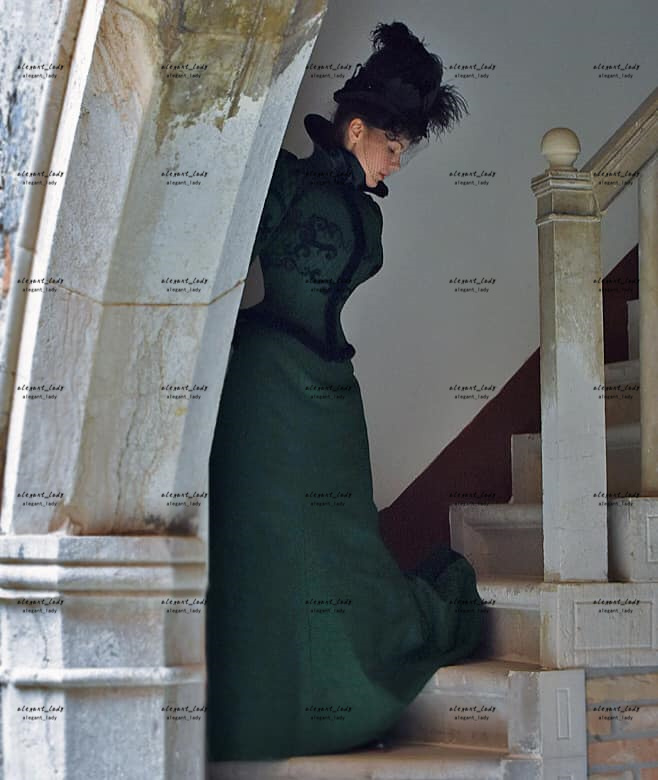 Hunter Green Mermaid Prom Dress with Long Sleeve winter High Neck Crimson Peak Edwardian Historical Costume Evening Gown Robes