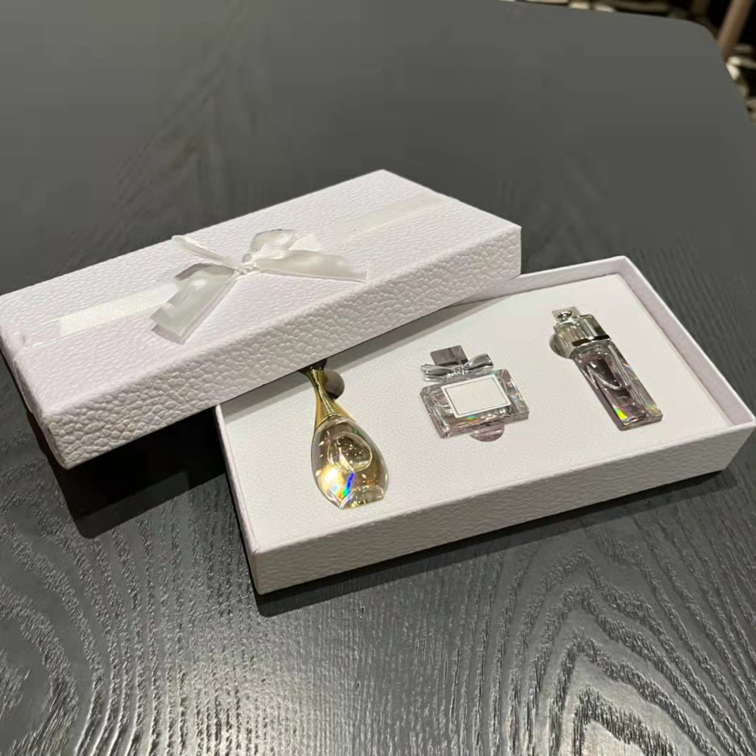 3 Pack perfume femalperfume natural flower and fruit fragrance lasting freshness suitable for women
3 Pack perfume femalperfume natural flower and fruit fragrance lasting freshness suitable for women