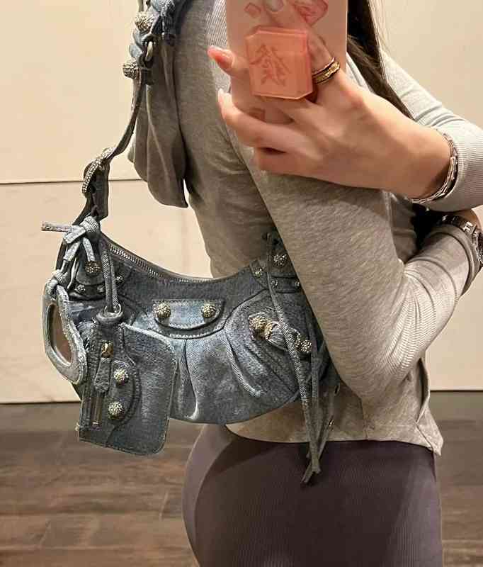 Diamond Studded Fla… - image