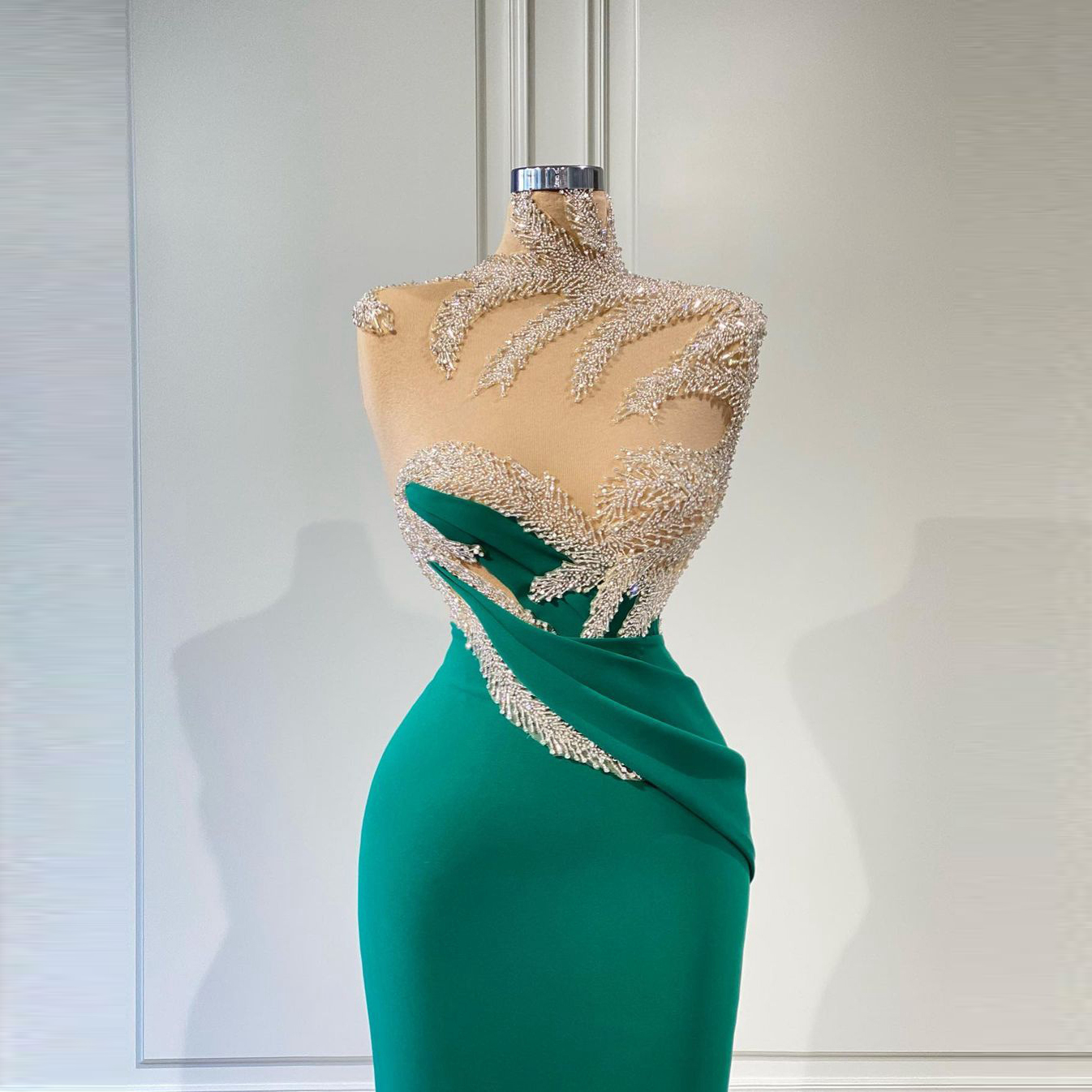Prom Shiny Sleeveless Strapless V Neck Appliques Sequins Beaded Evening Dresses Satin Or Length Party Gowns Plus Size Custom Made Lz0304