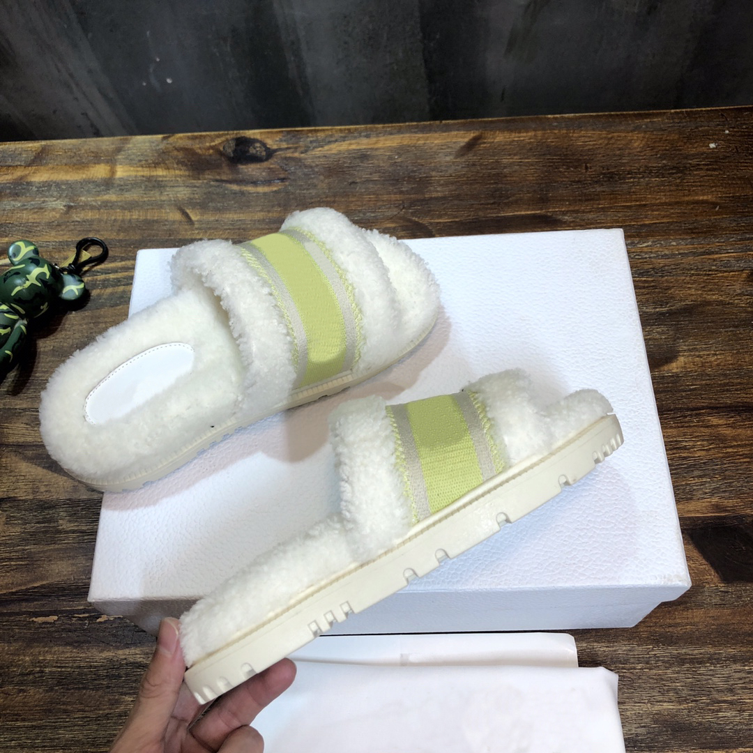 Wool Chez Moi Slide Designer Women Plush Fur Paris Sandals Embroidery Fashion Winter Warm Slippers Size 35-42, Customize
Wool Chez Moi Slide Designer Women Plush Fur Paris Sandals Embroidery Fashion Winter Warm Slippers Size 35-42, Customize