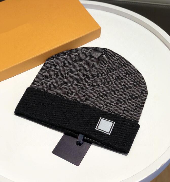 2022 Classic Designer Winter Beanie Men And Women Fashion Design Knitted Caps Autumn Wool Hat Letter Jacquard Unisex Warm Skull Cap, Blue
2022 Classic Designer Winter Beanie Men And Women Fashion Design Knitted Caps Autumn Wool Hat Letter Jacquard Unisex Warm Skull Cap, Blue