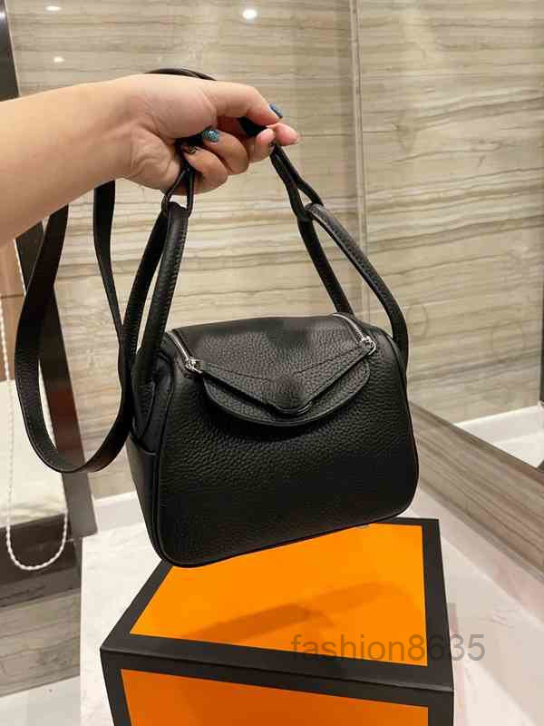 Evening Bags Shoulder Bags Luxury Brand Fashion Simple Small Square Wallet Women's Designer High Quality Real Leather Capacity Handbags 121
Evening Bags Shoulder Bags Luxury Brand Fashion Simple Small Square Wallet Women's Designer High Quality Real Leather Capacity Handbags 121