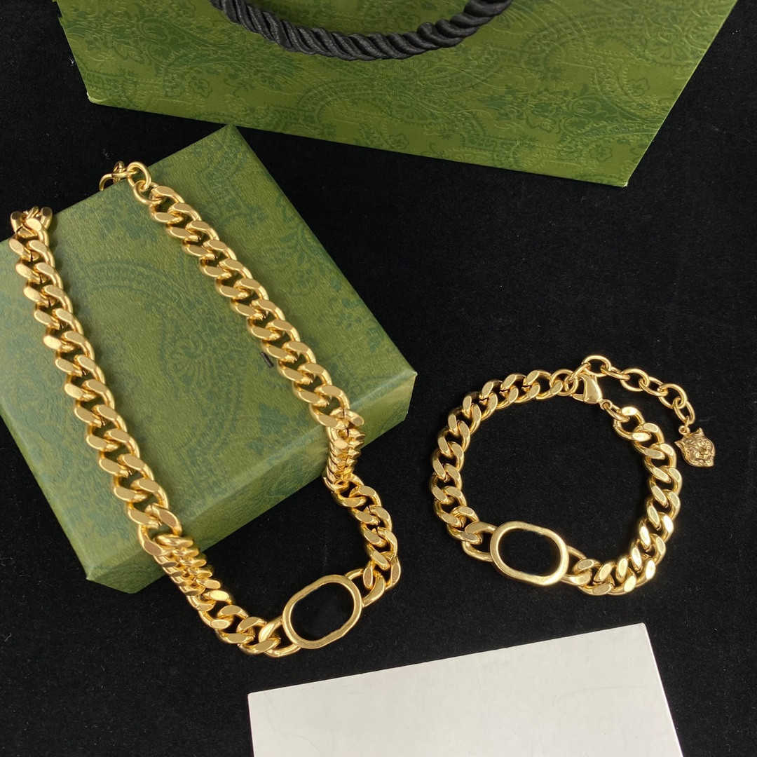 New Designer Necklace and Bracelet Choker for Unisex Letter Bracelets Gold Chain Supply High Quality Stainless Steel Charm Necklaces
New Designer Necklace and Bracelet Choker for Unisex Letter Bracelets Gold Chain Supply High Quality Stainless Steel Charm Necklaces