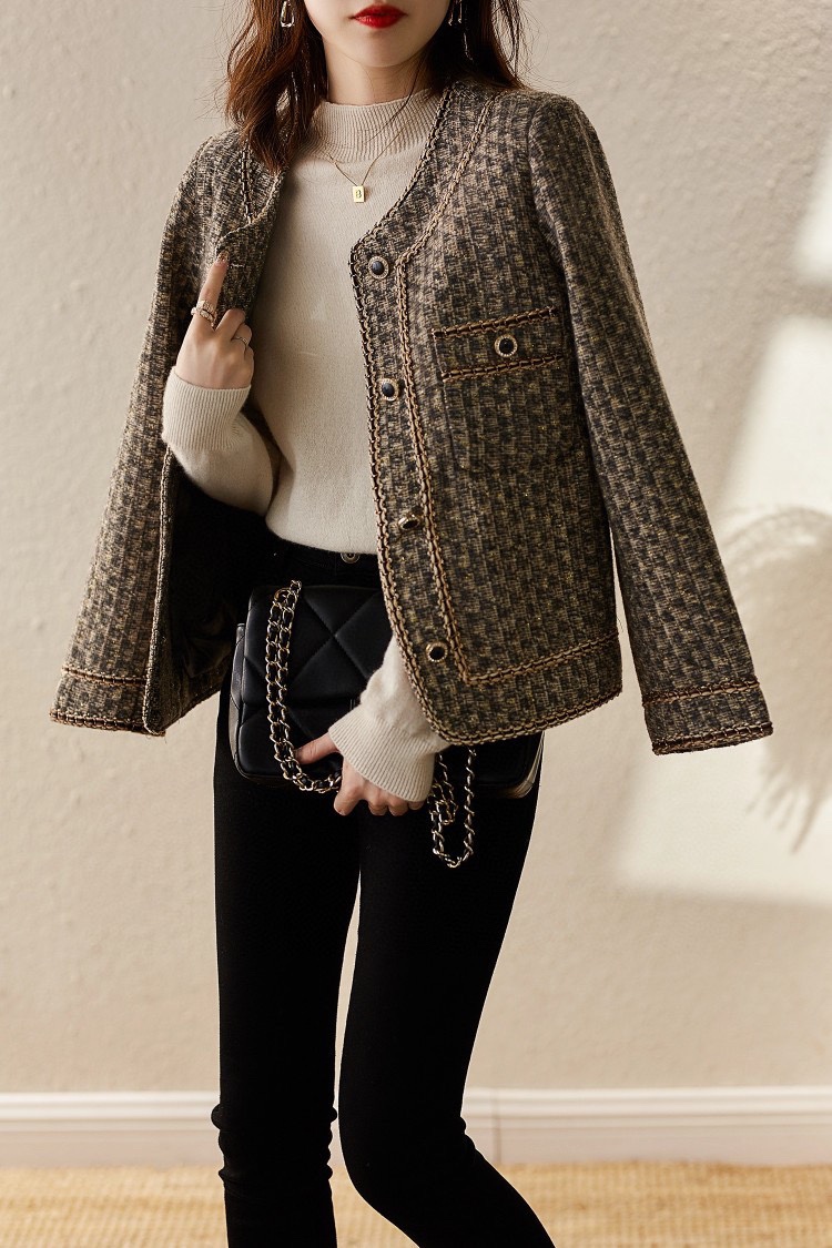 chan women' brand jacket 2022 New Autumn Winter western suit jacket brand logo fashion tweed coat cardigan designer Spring casual top-grade Coat birthday Gift, Khaki
chan women' brand jacket 2022 New Autumn Winter western suit jacket brand logo fashion tweed coat cardigan designer Spring casual top-grade Coat birthday Gift, Khaki