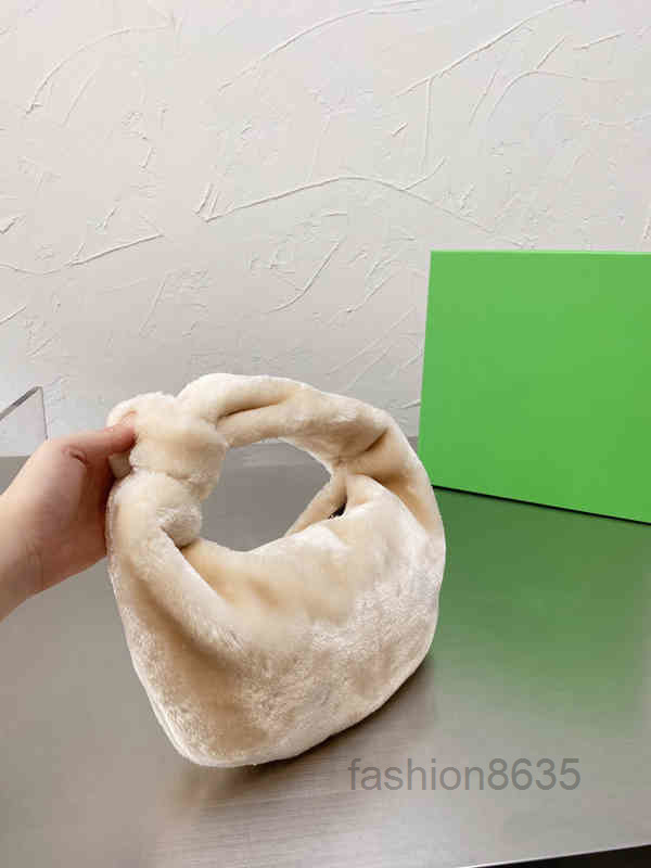 Evening Bags Knotted Portable Underarm Bags Women Eco-friendly Wool Handbag Designer Female Purses 220314Multi Pochette
Evening Bags Knotted Portable Underarm Bags Women Eco-friendly Wool Handbag Designer Female Purses 220314Multi Pochette