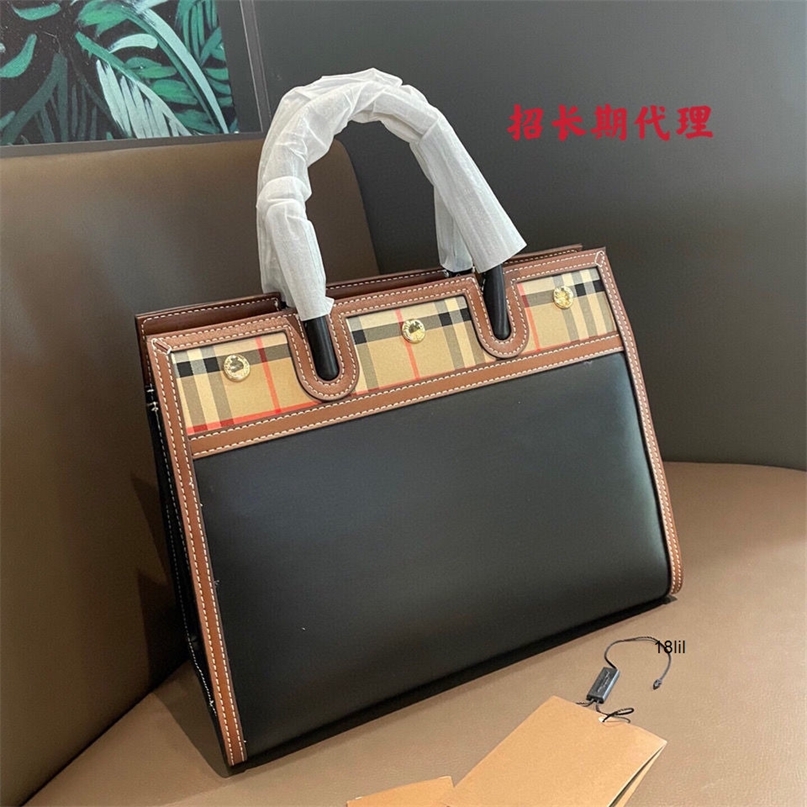 Burbrerys Bags Women Handbags 2022 fashion color matching portable messenger dualpurpose womens bag, Check with black
Burbrerys Bags Women Handbags 2022 fashion color matching portable messenger dualpurpose womens bag, Check with black