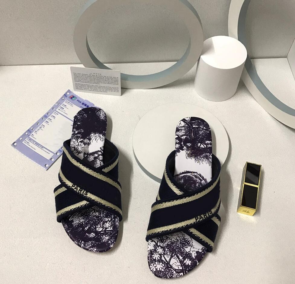 Designer Embroidery Slippers Cross Vamp Flats Sandals Flat Bottom Outdoor Sandy Beach Shoe Slipper Summer Leisure New Style Flip-Flops Sandal, Not for individual sale
Designer Embroidery Slippers Cross Vamp Flats Sandals Flat Bottom Outdoor Sandy Beach Shoe Slipper Summer Leisure New Style Flip-Flops Sandal, Not for individual sale