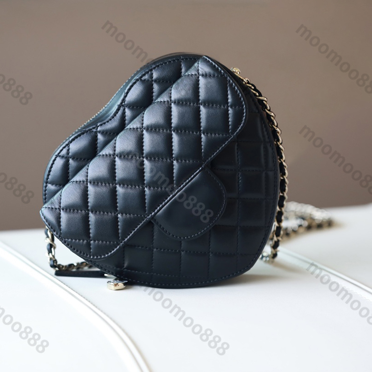 10A Top Tier Large Heart Zipper Belt Bag 18cm Luxury Designer Handbag Quality Womens Real Leather Lambskin Quilted Purse Black Shoulder Gold Box Bag Wallet On Chain, Black real leather
10A Top Tier Large Heart Zipper Belt Bag 18cm Luxury Designer Handbag Quality Womens Real Leather Lambskin Quilted Purse Black Shoulder Gold Box Bag Wallet On Chain, Black real leather