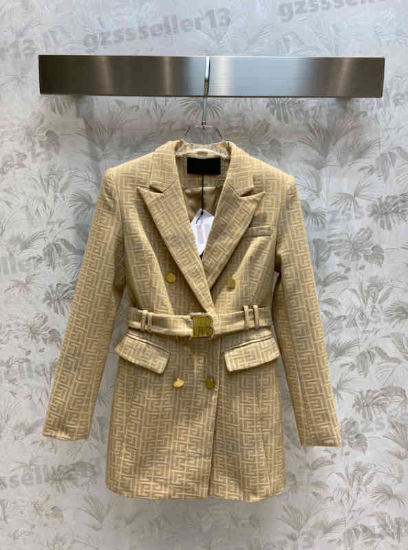 Designer Trench Coats Women Classic Pattern Jacquard Denim Jacket Fashion Brand Lapel Blazer Double Breasted Belted Coat 0912, Extra shipping
Designer Trench Coats Women Classic Pattern Jacquard Denim Jacket Fashion Brand Lapel Blazer Double Breasted Belted Coat 0912, Extra shipping