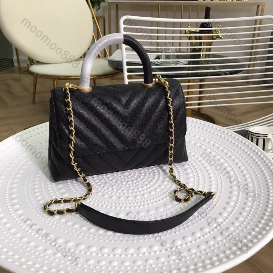 10A Top Tier Small Chevron Coco Flap Bag 23cm Luxury Designer Handle Handbag Mirror Quality Womens Real Leather Caviar Quilted Purse Black Shoulder Gold Box Chain Bag, Carton
10A Top Tier Small Chevron Coco Flap Bag 23cm Luxury Designer Handle Handbag Mirror Quality Womens Real Leather Caviar Quilted Purse Black Shoulder Gold Box Chain Bag, Carton