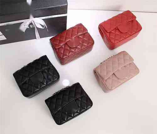 Evening Bags CC Luxury Brand design Letter plaid woman's 1115 shoulder Chain bag lambskin vintage messenger bags real Leather mini even, Picture show
Evening Bags CC Luxury Brand design Letter plaid woman's 1115 shoulder Chain bag lambskin vintage messenger bags real Leather mini even, Picture show