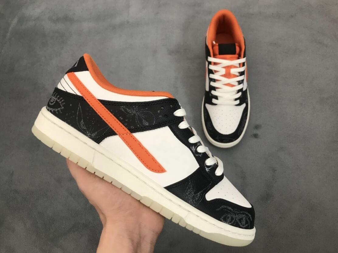 SB Dunks Low Halloween Basketball Shoes 1s Sail Starfish-Black Mens Outdoor Sports Sneakers men womens Luminous Running Trainers DD3357-100, Customize
SB Dunks Low Halloween Basketball Shoes 1s Sail Starfish-Black Mens Outdoor Sports Sneakers men womens Luminous Running Trainers DD3357-100, Customize